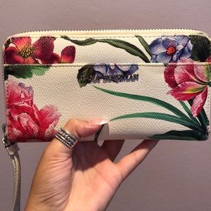 Dana Buchman White Floral Wallet